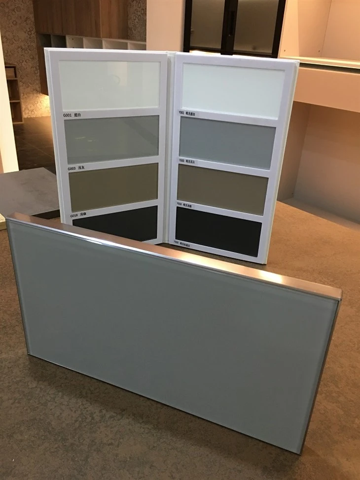 Aluminium Frame 4mm Glass-out Cabinet Door  (5)